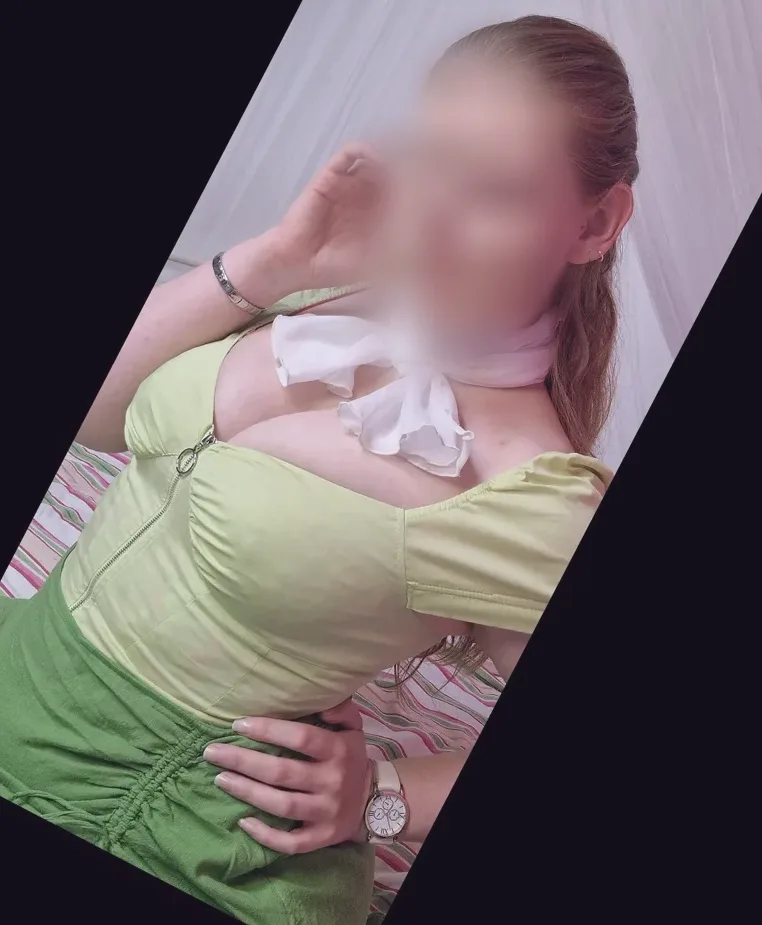 Claire, 20