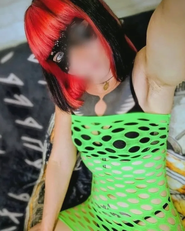 Emily, 39