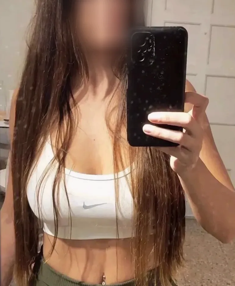 Natalia, 37