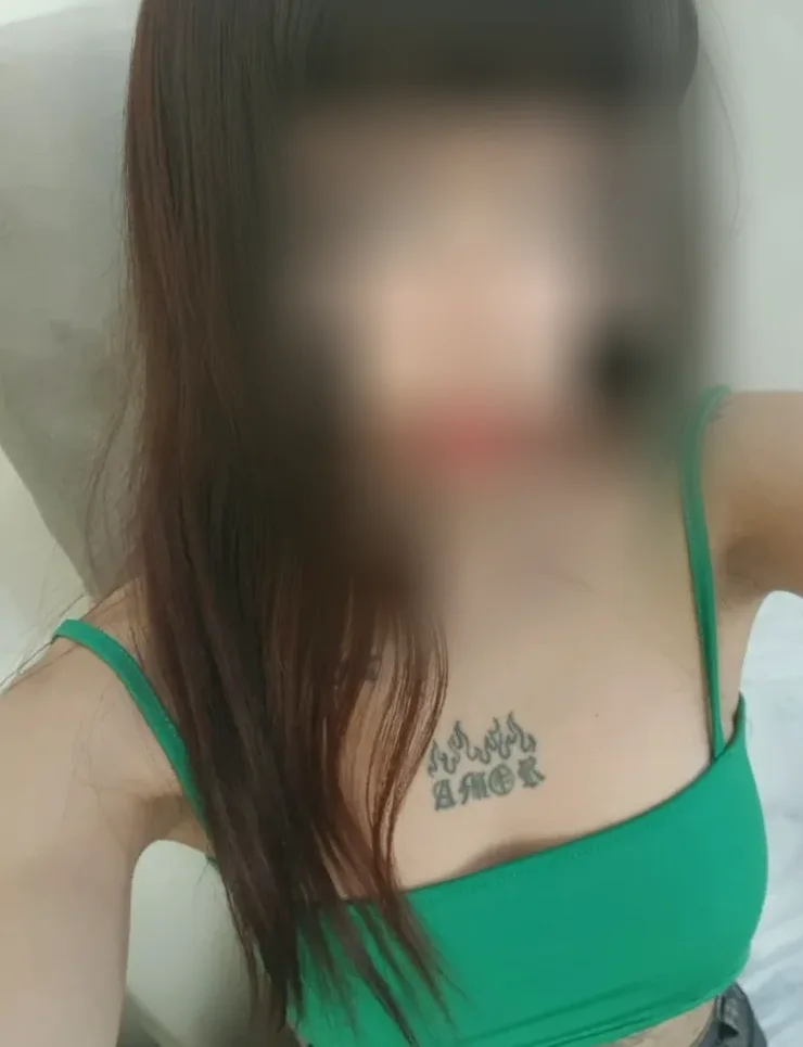 Victoria, 32